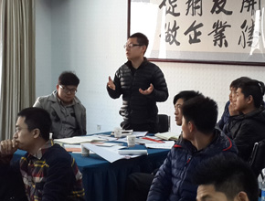 12��13�� ��(n��i)Ӗ(x��n)��׿Խ�����ߵĽ�ɫ��λ�c���ҹ����� (4)